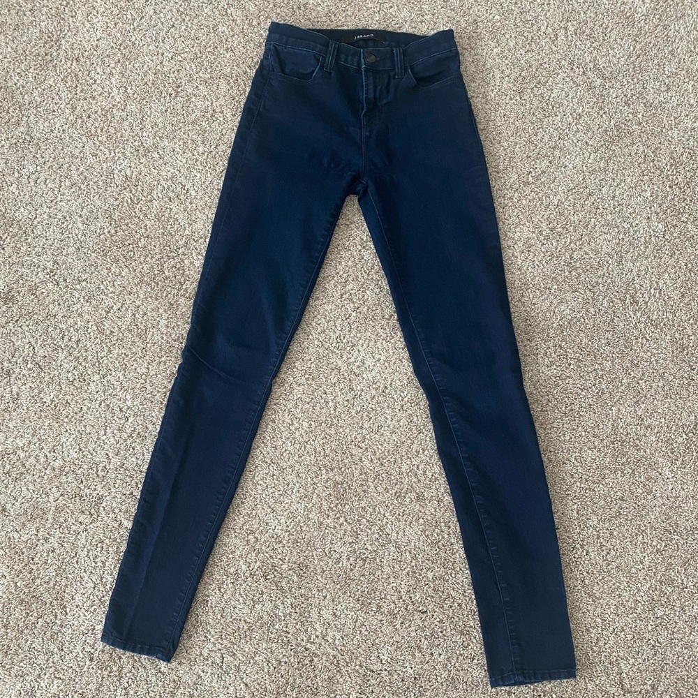 J BRAND women’s dark wash skinny jeans size 24